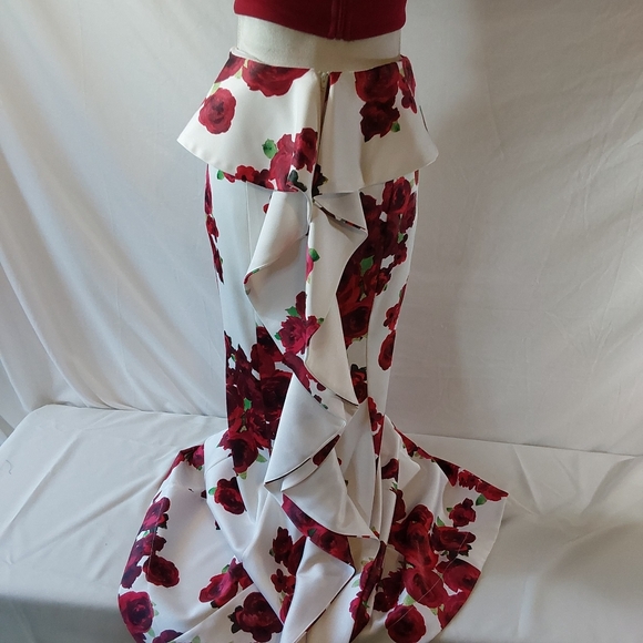 Social Code Off The Shoulder Floral Red Rose Mermaid Prom Dress Size 3 - Picture 6 of 16